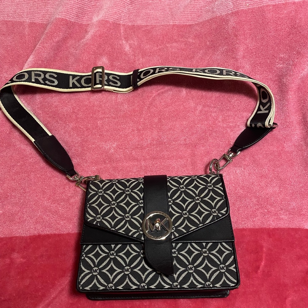 Michael Kors Black and White Crossbody Bag